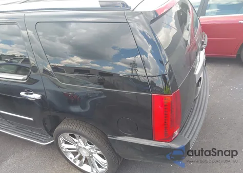 2008 Cadillac Escalade Standard from USA, damaged, VIN 1GYEC63868R202148